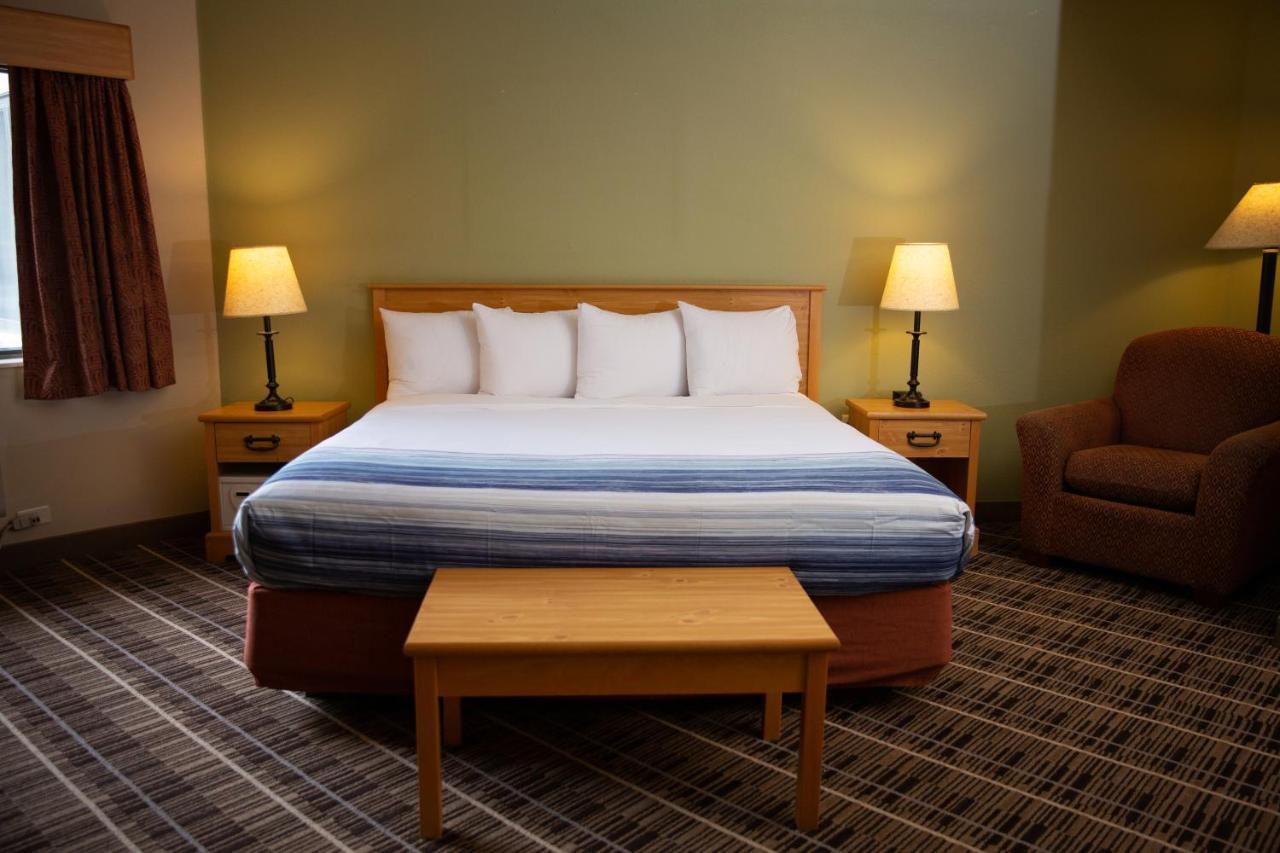 Americinn By Wyndham Pampa Event Center Esterno foto