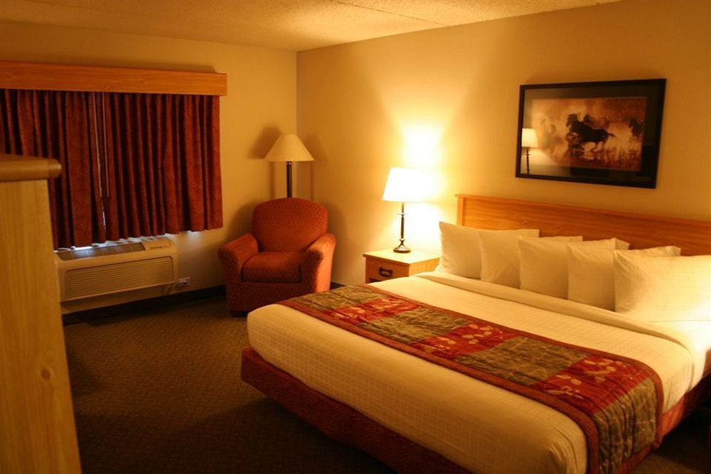 Americinn By Wyndham Pampa Event Center Esterno foto